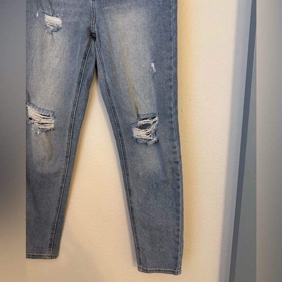Tinsel Straight Ankle High Waist Mom Jeans- Size 27 - Picture 3 of 9